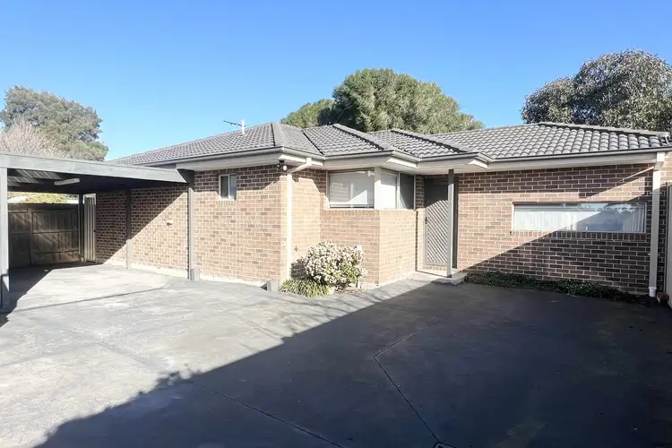 2/29 Ivanhoe Avenue, St Albans VIC 3021