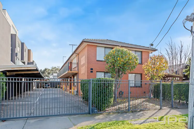 2/24 Salisbury Street
