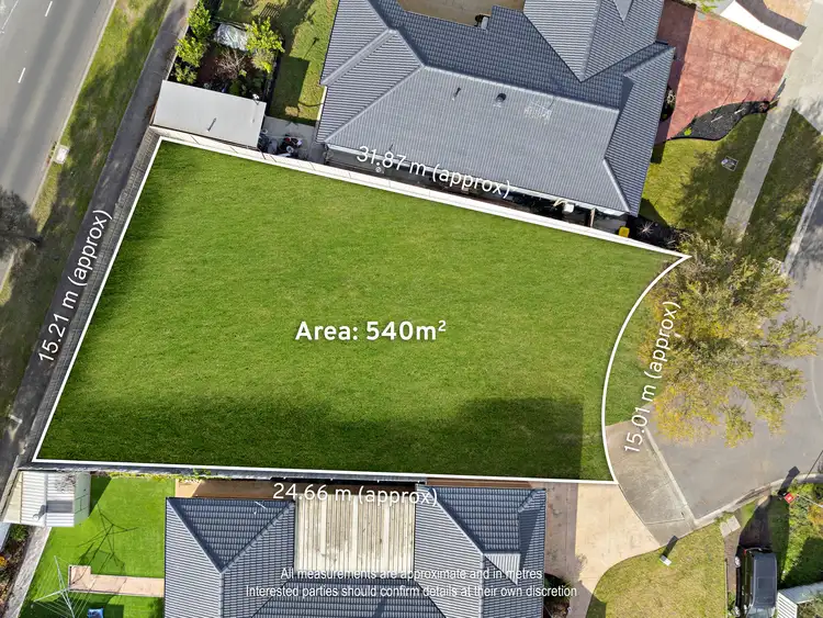 4 Marin Court, Taylors Hill VIC 3037