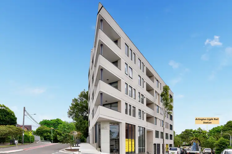 403/62 Constitution Road