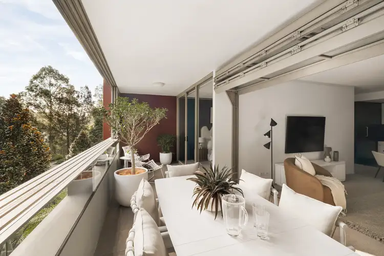 5203/8 Alexandra Drive