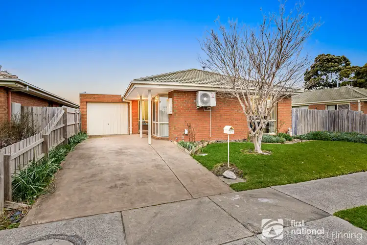 2/11 Rachel Drive