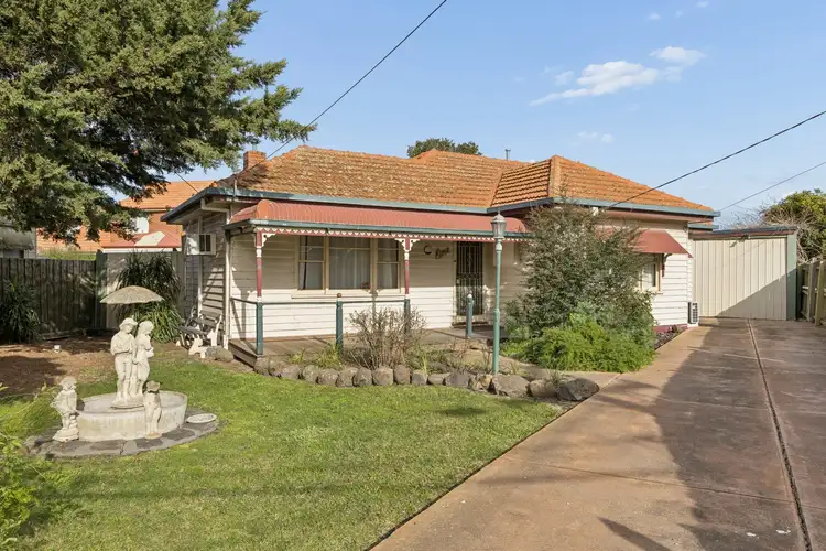 1 Roselea Court