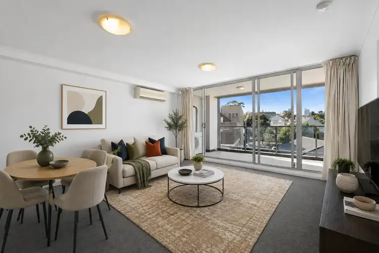 302/1-3 Larkin Street