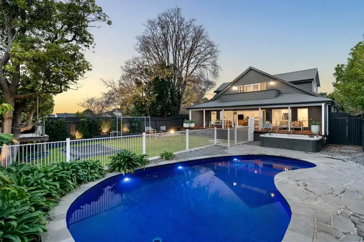 184 Mount Eliza Way