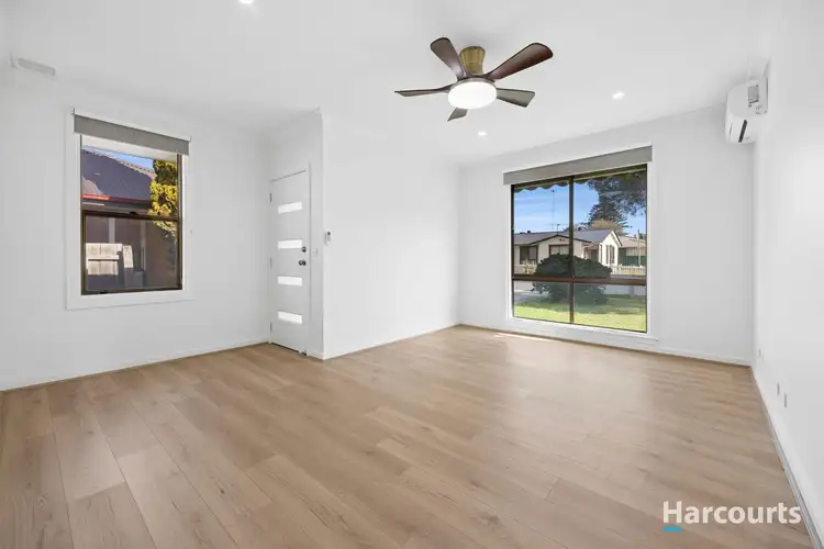 32 Tallis Street