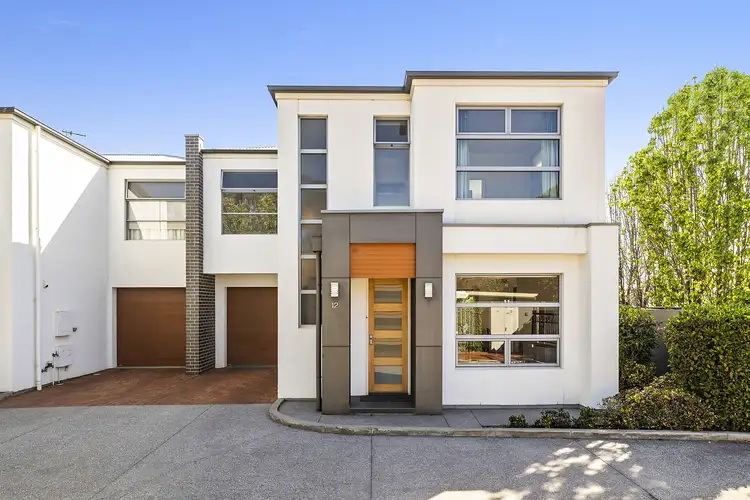 12/14 Finniss Street