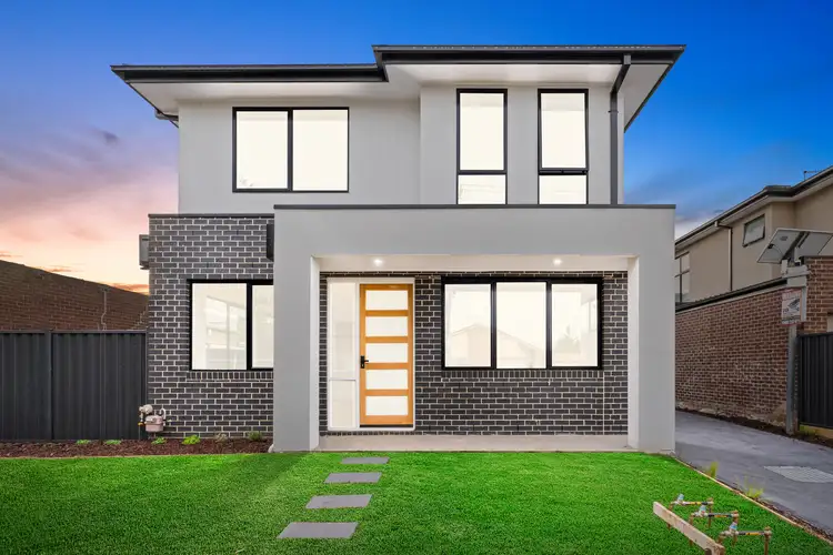 1/82 Helen Street