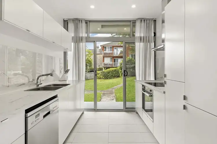 3/7 Pitt-Owen Avenue
