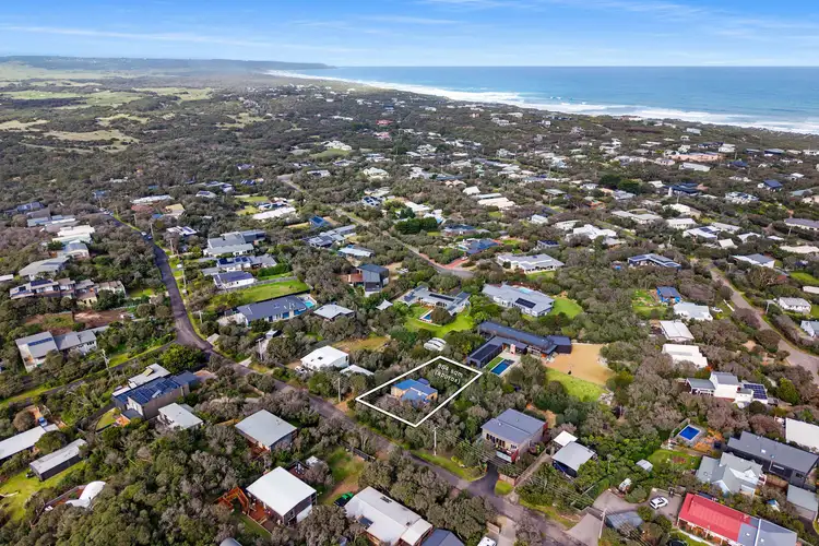 8 Alex Drive