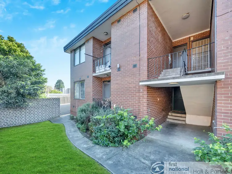8/43 Potter Street