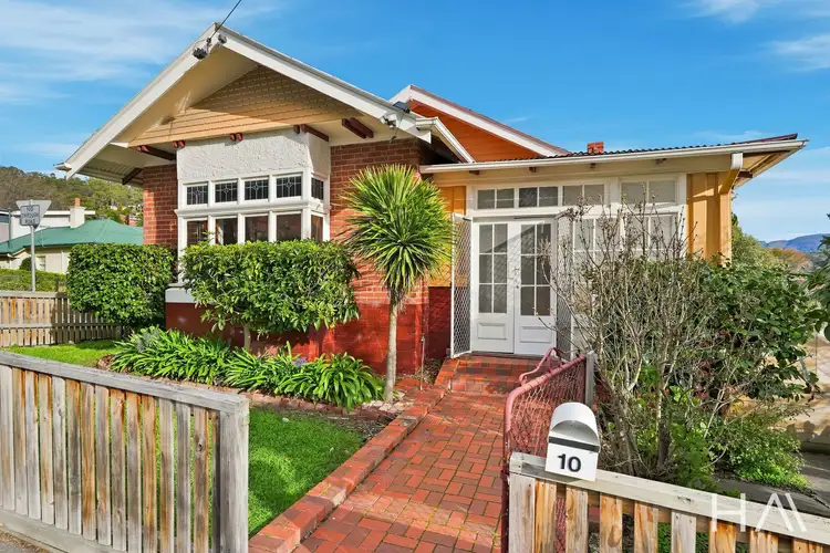10 Greenway Avenue