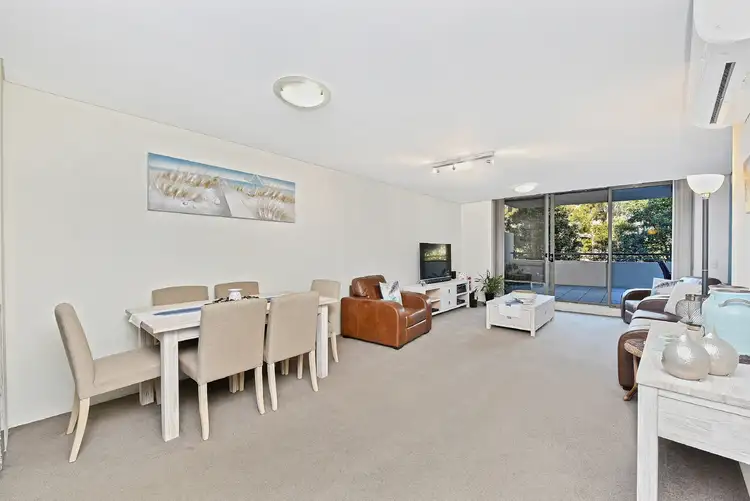 14/3 Sandpiper Crescent
