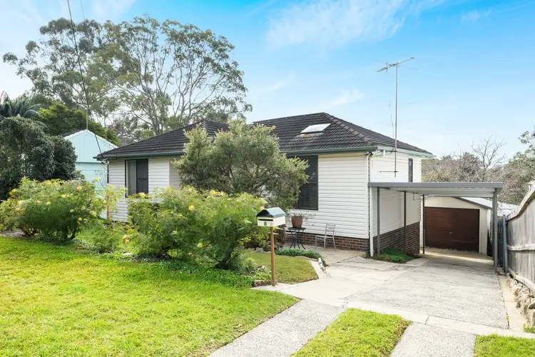 8 Warrigal Street