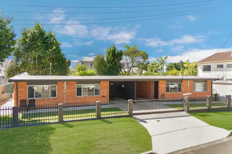 4/22 Halloran Street