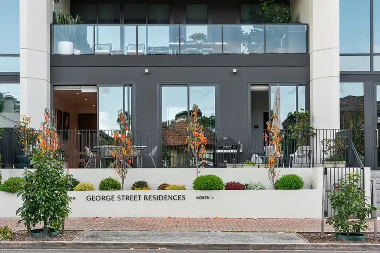 2/65 George Street