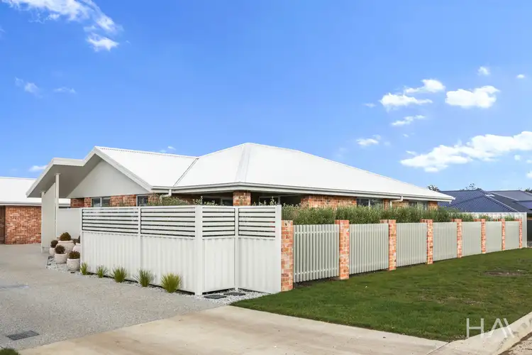 1/10 Haberfield Way