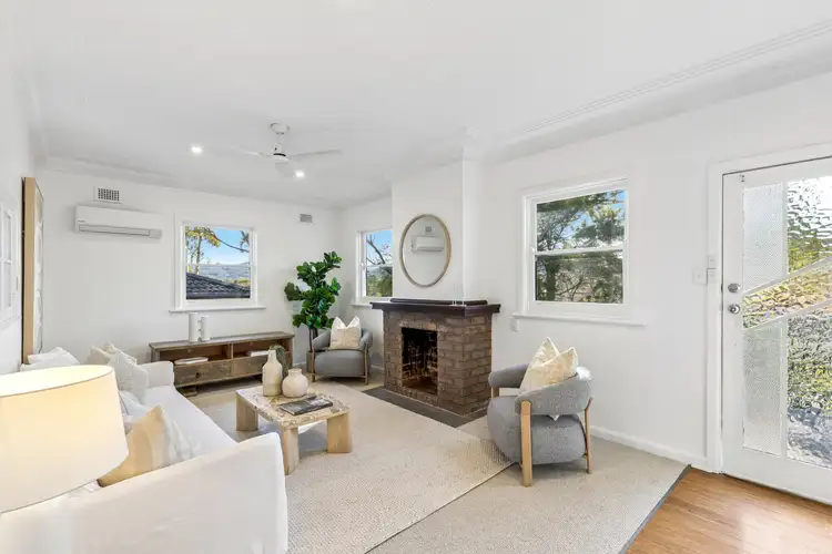 8 Kinarra Avenue