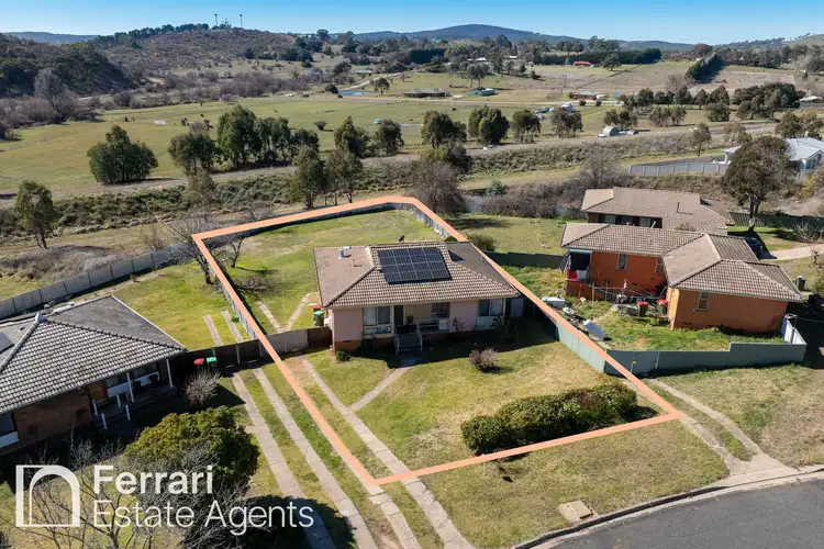 49 Amaroo Crescent
