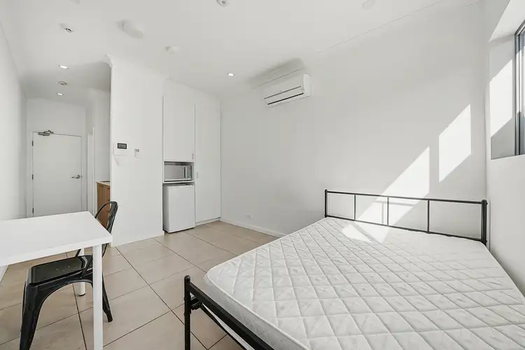 114/536 Woodville Road