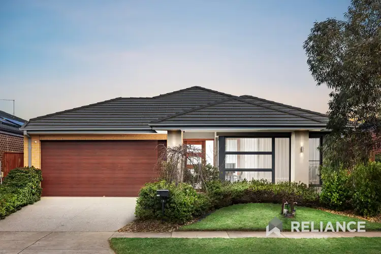 16 Hazelnut Road