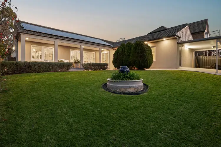 17 Old Belair Road