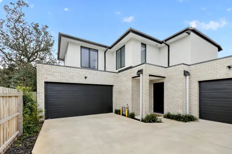 2/23 Burrawong Avenue
