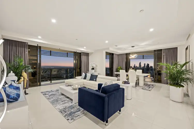 3501/1 Oracle Boulevard