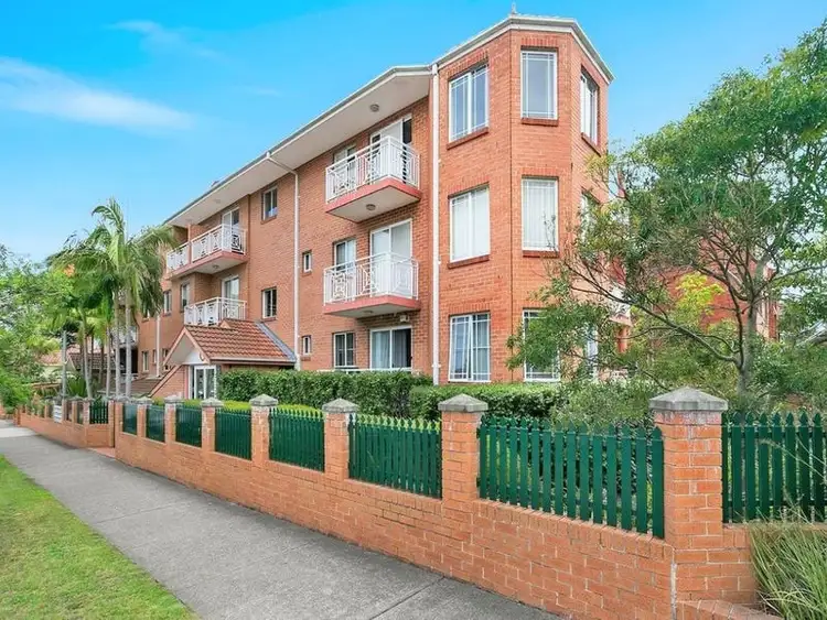 11/42 Forsyth Street