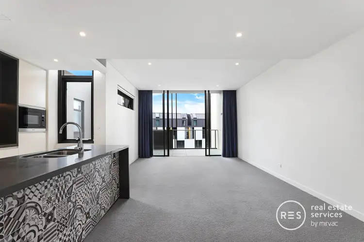 510/19 Minogue Crescent