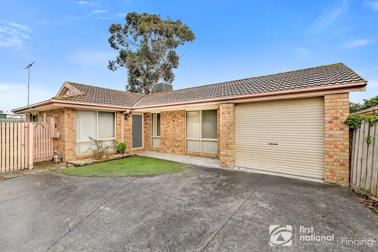 2/38 Cranbourne Drive