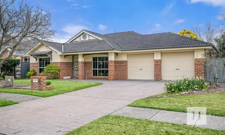 1 Daphne Close