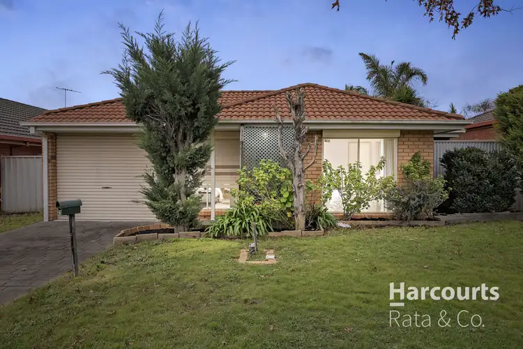 17 Woodlea Crescent