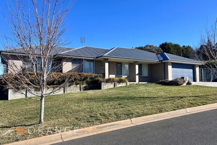 44 Lombardy Way