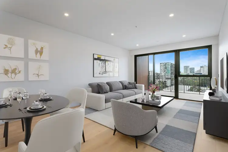 590/10 Peters Street