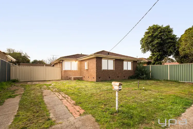 54 Cambridge Crescent