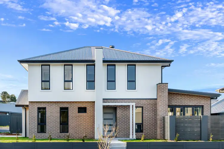4 Scanlon Street