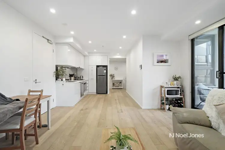 219/21 Queen Street