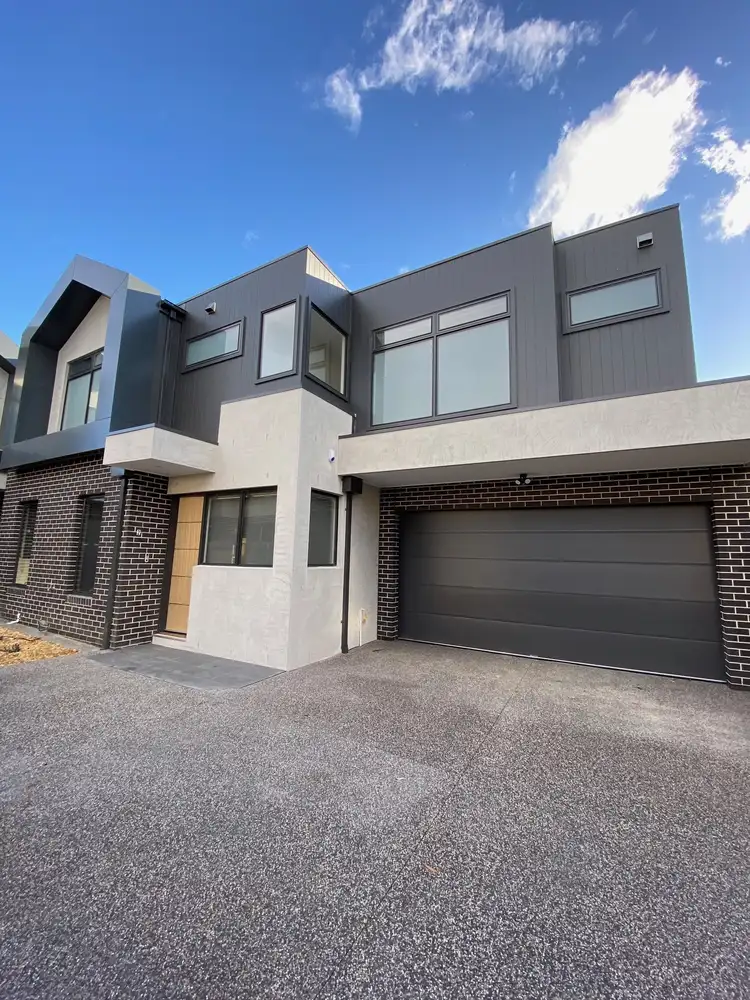 2/43 Middle Road