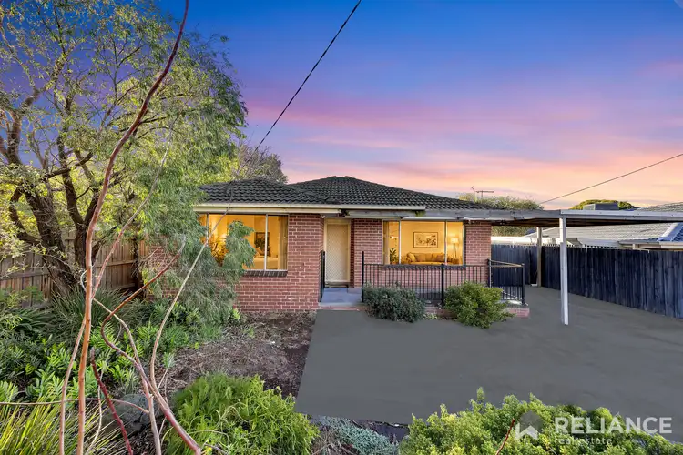 12 Fawkner Street