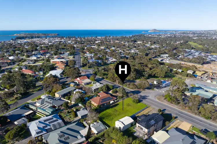 28 Greenhills Road
