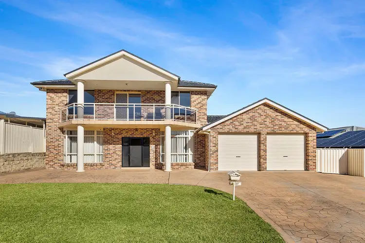 27 Kariewood Circuit