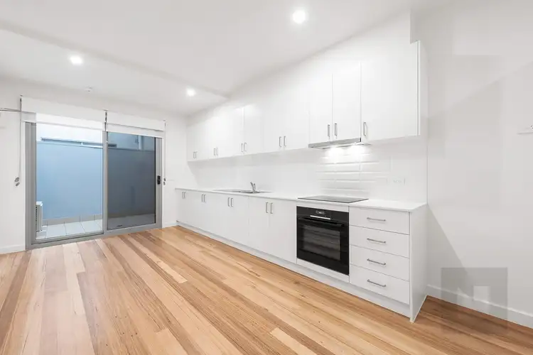 3/98 Nicholson Street
