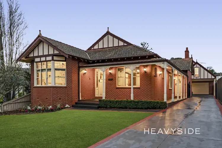 11 Lesley Street