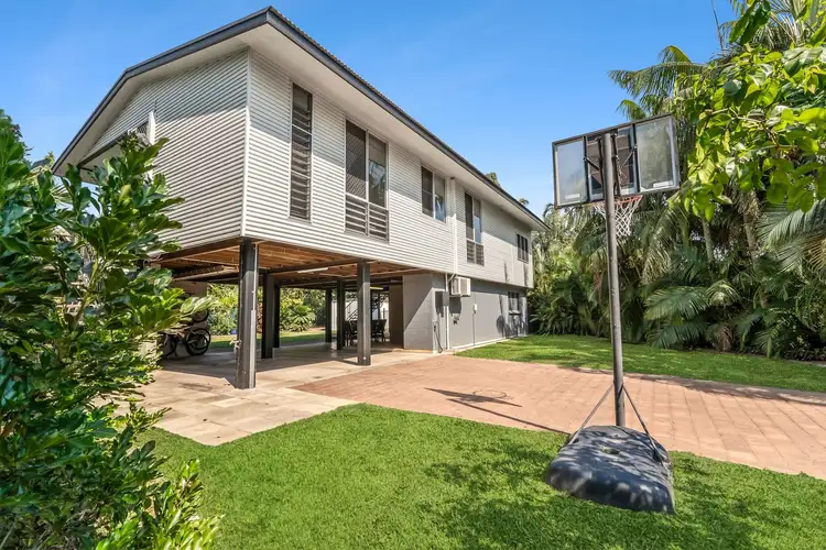 6 Skywood Court