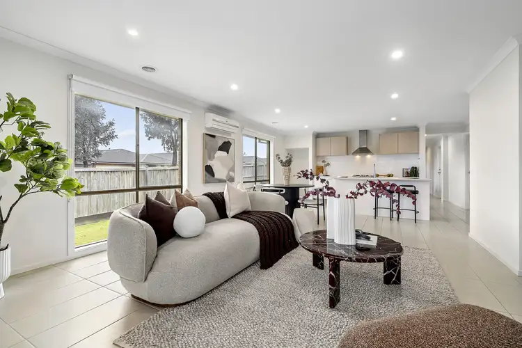 Second view of Homely house listing, 7 Lucknow Drive, Beveridge VIC 3753
