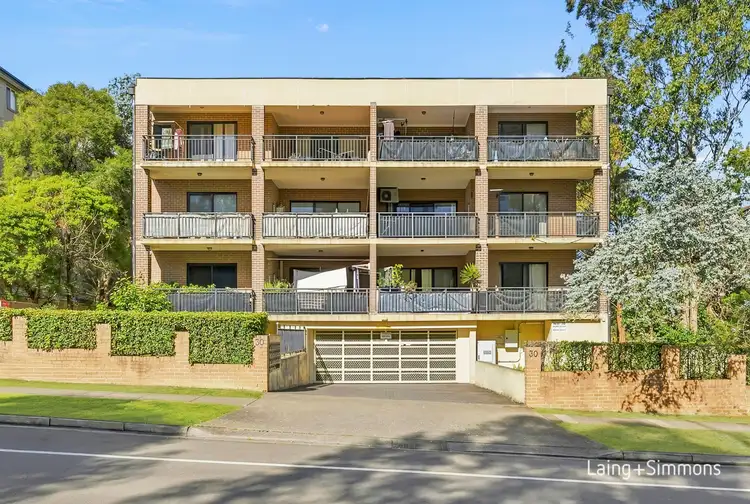 3/30 Hythe Street