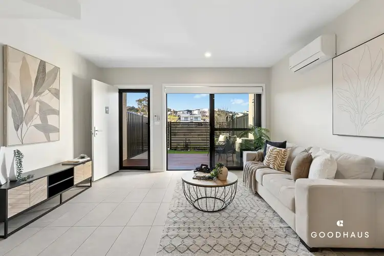 15/16 Everist Street
