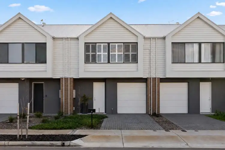 10 Ginger Street