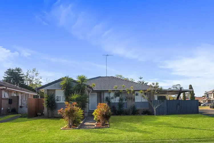 21 John Oxley Avenue